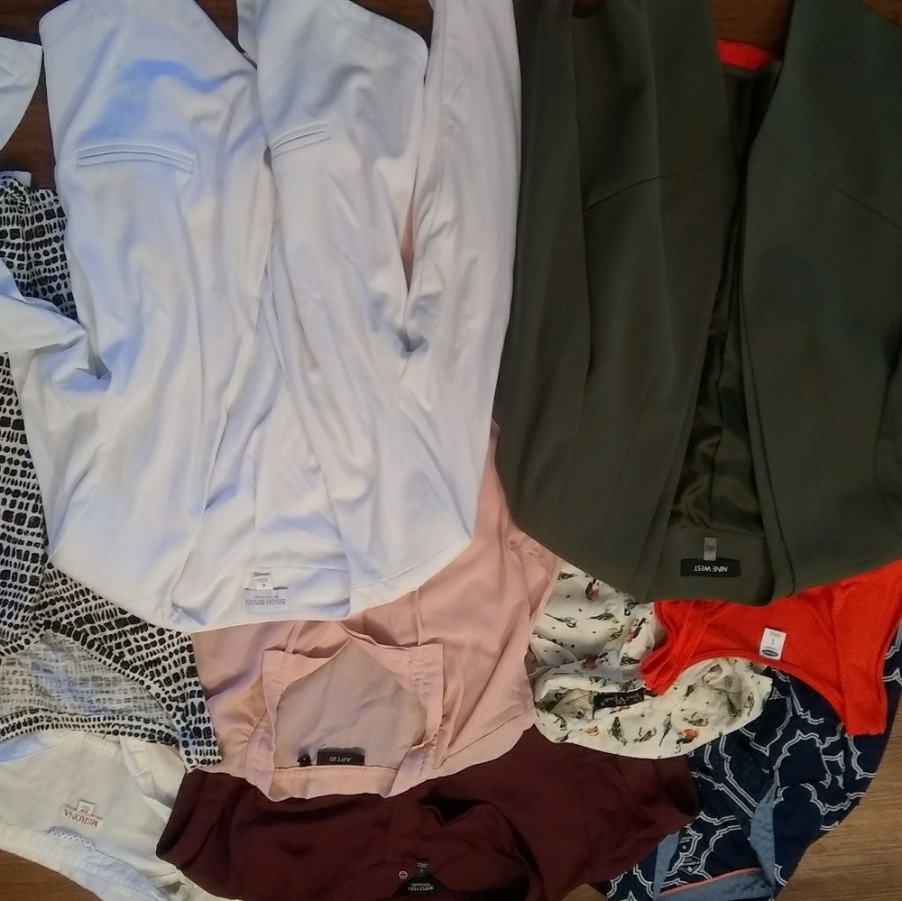 Professional Clothes Lot Size Small